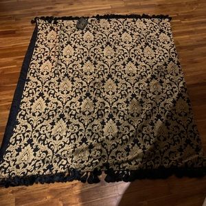 Borgata Throws